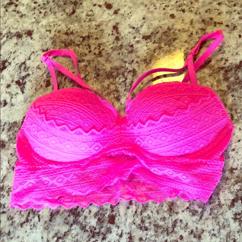 VS Pink bra